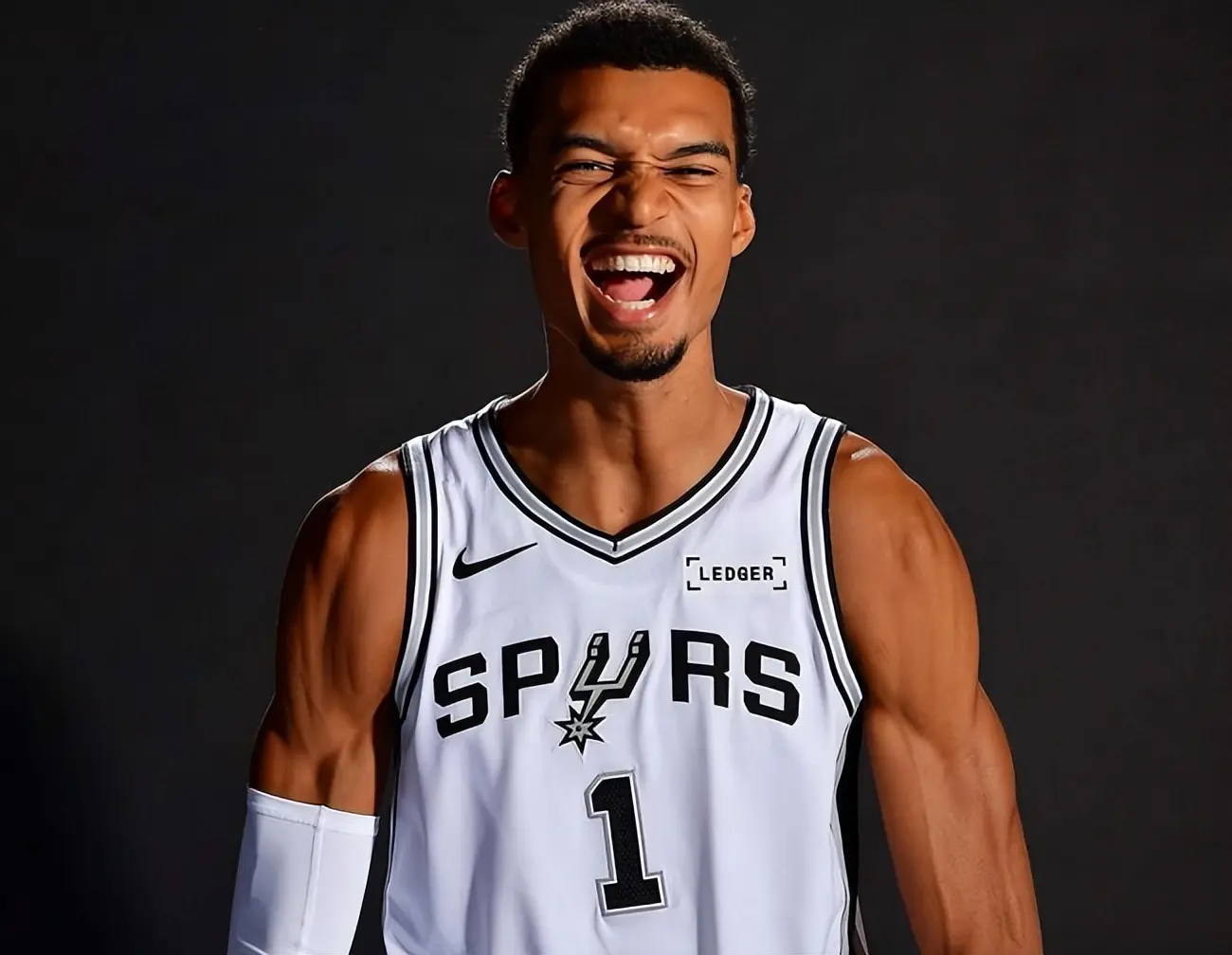 大帝拿过 大帝拿过